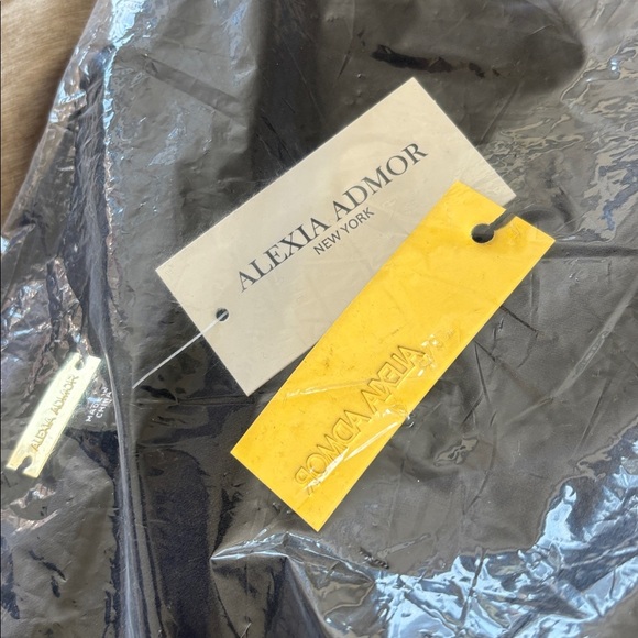 Alexia Admor Larisa Boatneck Sheath Dress – Navy – Size S & L – MSRP $295 - NWT - Picture 2 of 3